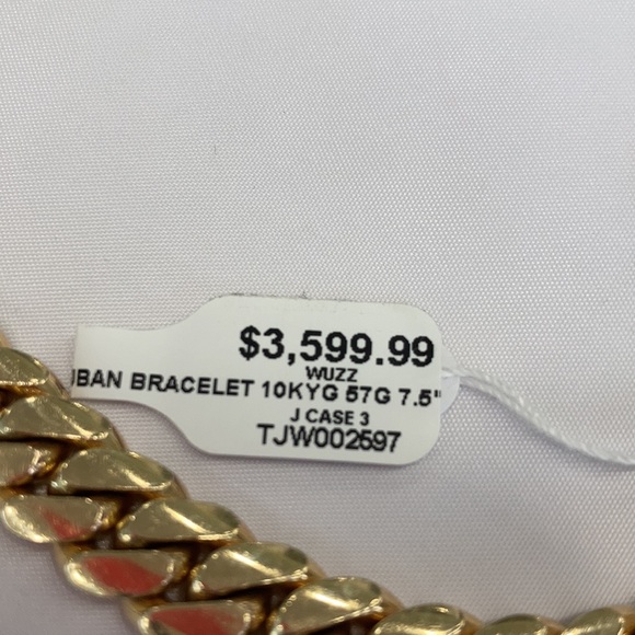 57g of 10k Cuban Link Bracelet - Picture 10 of 10